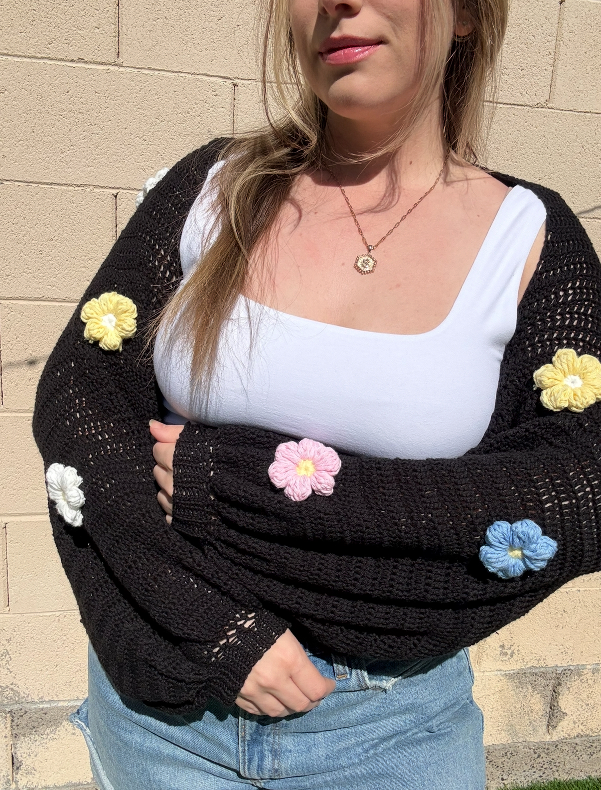 Easy & Beautiful Crochet Flower Shrug – A Beginner's Dream Project