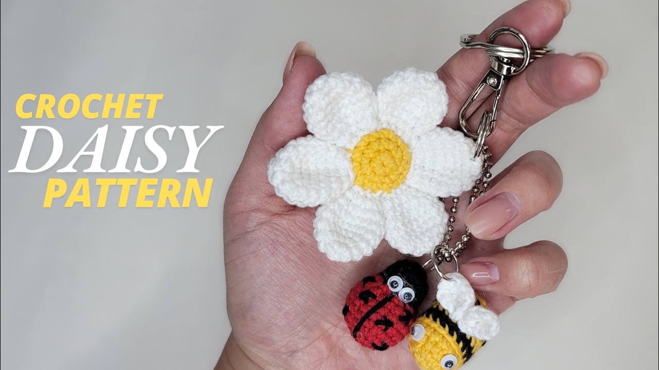 Daisy Keychain