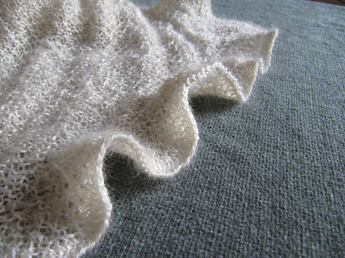 Ruffled Baktus Scarf