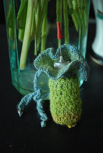 Crocheted Spinning Wheel Oil Bag