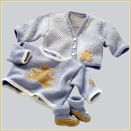 839 - Brassière et Chaussons