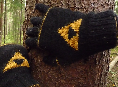 Triforce handwarmers