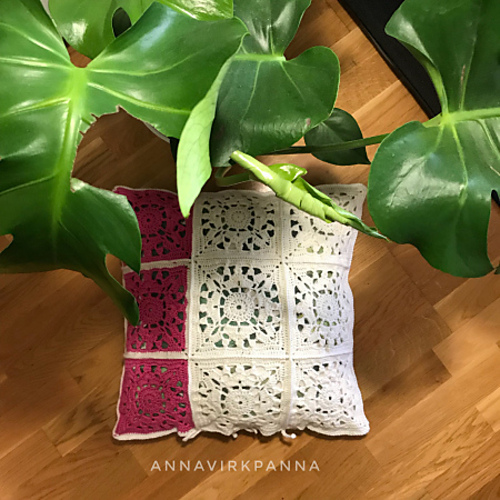 Sugar Magnolia pillow