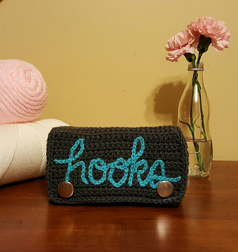 Double-Pocket Hook & Supply Case