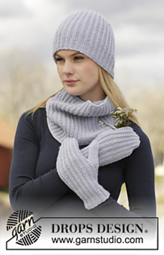 166-13 Ruth Hat & Neck Warmer