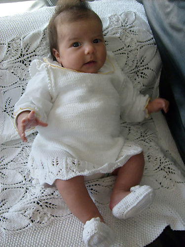 456 - Robe, brassiere & chaussons