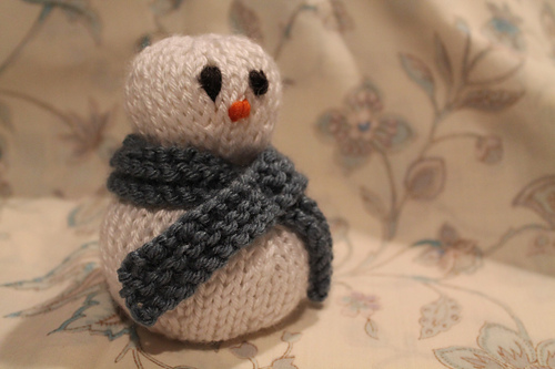 Sweet Snowman Knitting Pattern