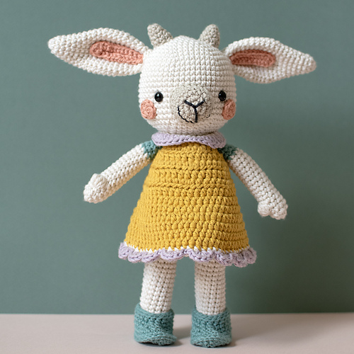 Helly Lamb