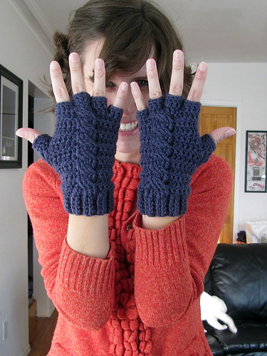 Spiral Molly Fingerless Gloves