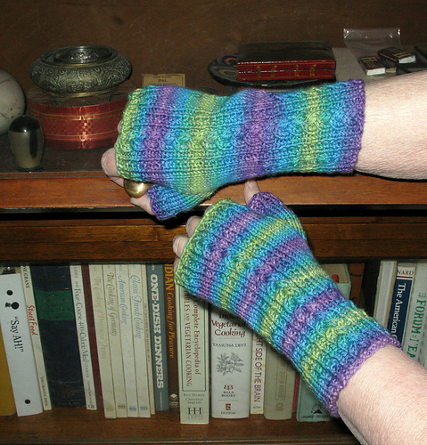 Mixed Ribs Fingerless Mitts
