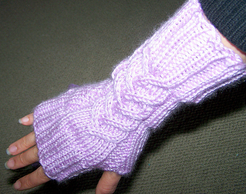2010-11 Cabled Fingerless Gloves