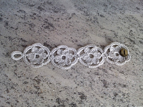 Flower bracelet