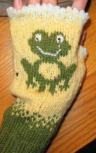 Frog Keep on Textin' Gloves and Mittens