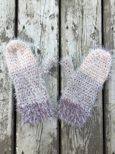 Cozy Latte Mittens