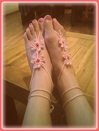 Barefoot sandals flowers