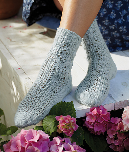 R0013 Damensocken mit Lochmuster