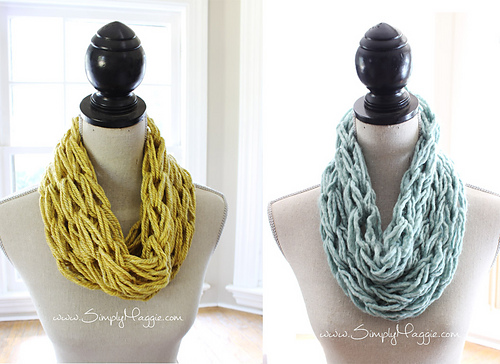 Single Wrap Arm Knit Scarf