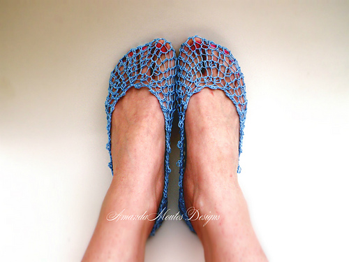 Peek-a-boo Lace Socks