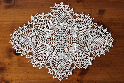 Pineapple Doily #7714