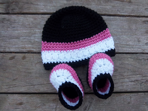 Newborn Baby Shoes and Hat