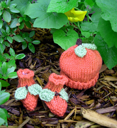 Pumpkin Hat and Booties Set