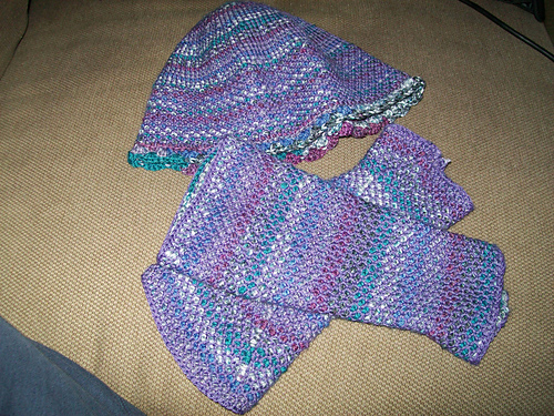 Honeycomb Mitts and Hat