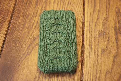iPhone 4 Pullover