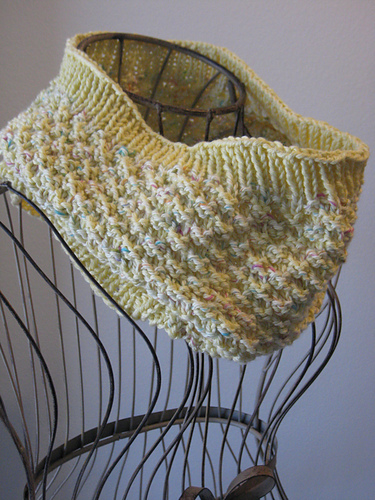Mellow Yellow Cowl