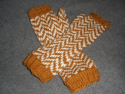 Simple Herringbone Fingerless Mittens