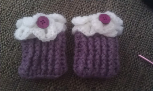 crocodile stitch  scratch mitten
