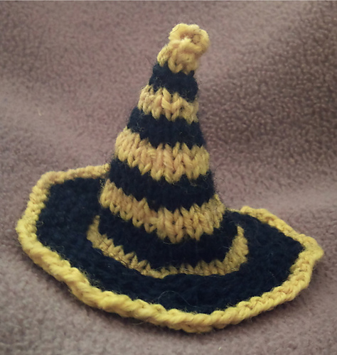 Tiny witches hat