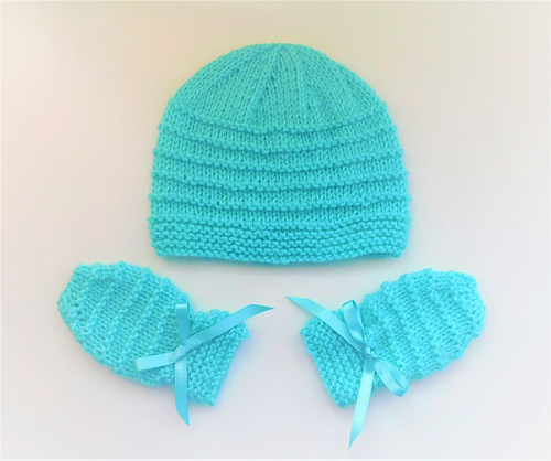 Kinzie Baby Hat and Mittens