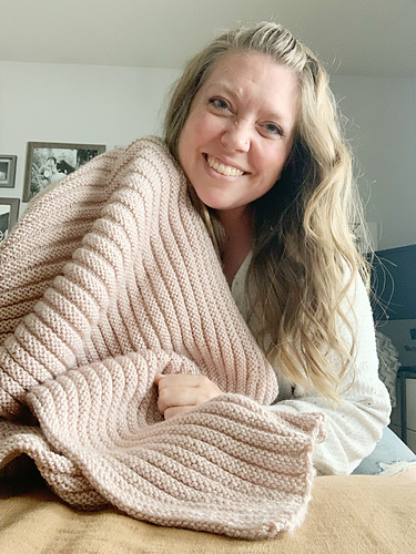 The Maeve Blanket