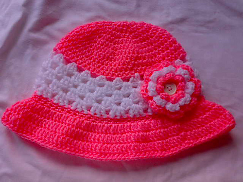 Girls Granny Hat w/ brim & flower