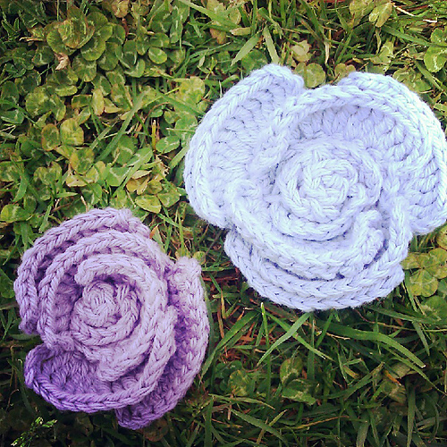 29-27 Corsage