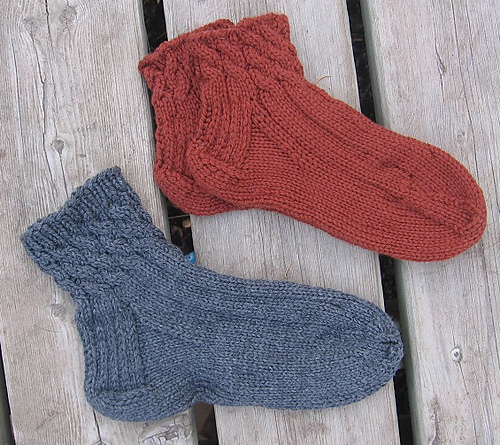 Entwined House Socks for Ladies