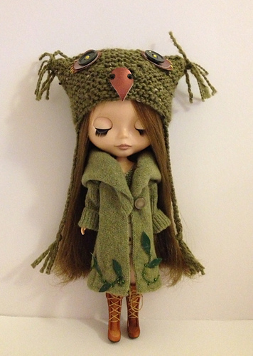 Super simple owl hat for Blythe