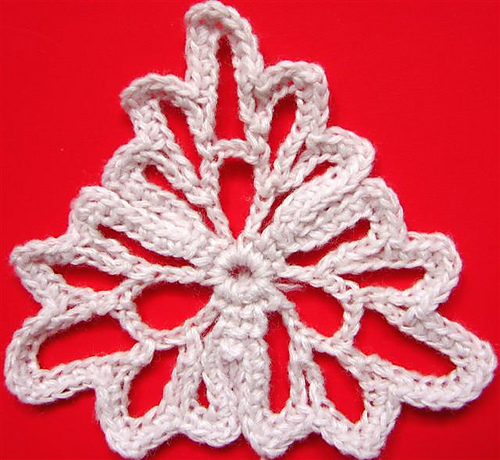 Doily 27 – Lacy Doily 12