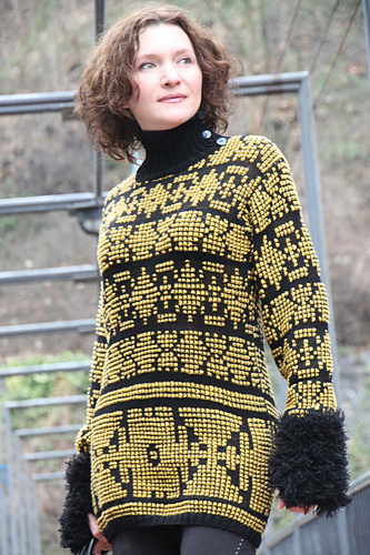 Longpullover im Stil von Max Mara