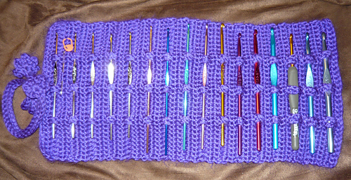 Crossed Stitch Crochet Hook Roll
