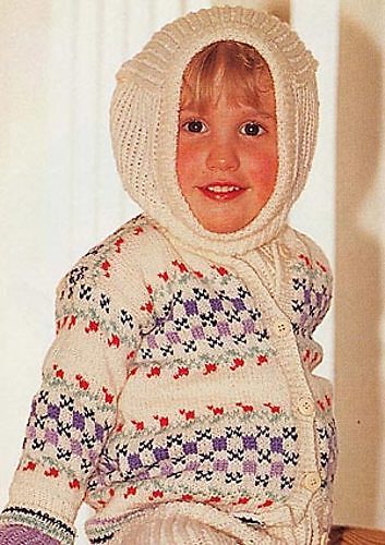 b5-11 Cardigan, trousers, hat, mittens and socks.