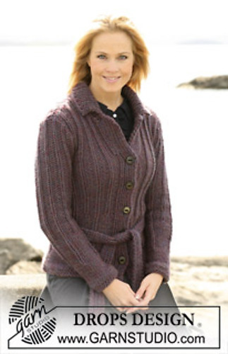 102-20 Jacket with waist and lapels