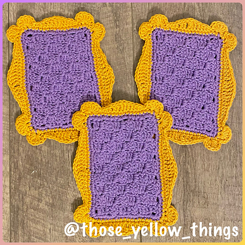 FRIENDS Frame Mug Rug and Placemat