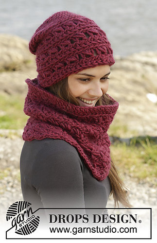 158-13 Cozy Crimson Hat