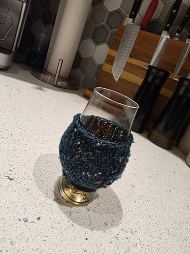 Whisky Cairn Dram glass cozy