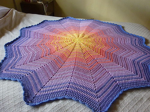 Lyn's Round Ripple Baby Afghan