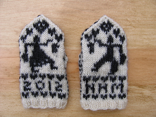 Celebration Mittens