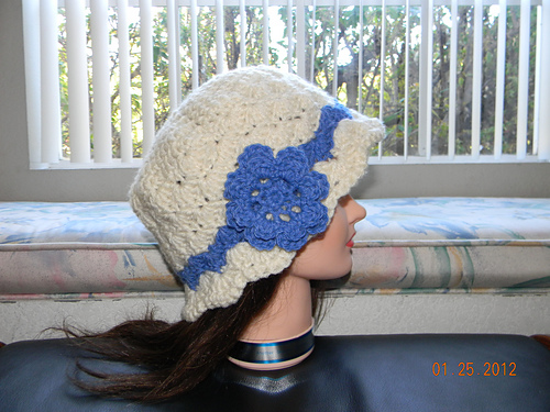 Jeannette's Retro Cloche With Brim & Hair