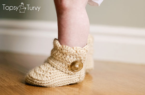 Crochet wrap around button baby boots
