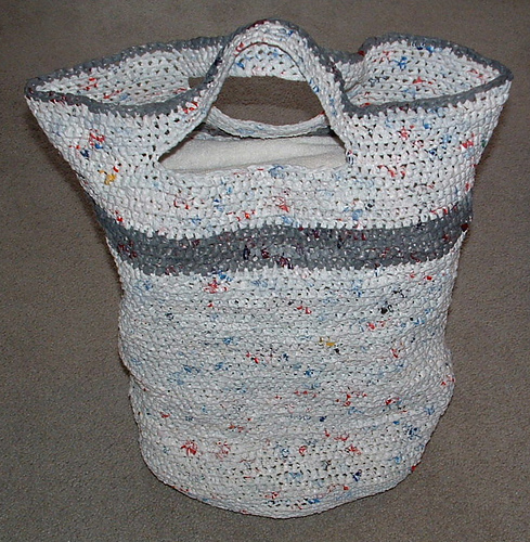 Plarn Laundry Basket Bag
